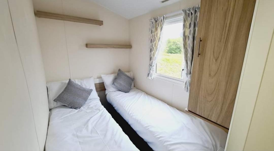 Tunstall View Caravan Holidays At Sand Le Mere Exterior foto